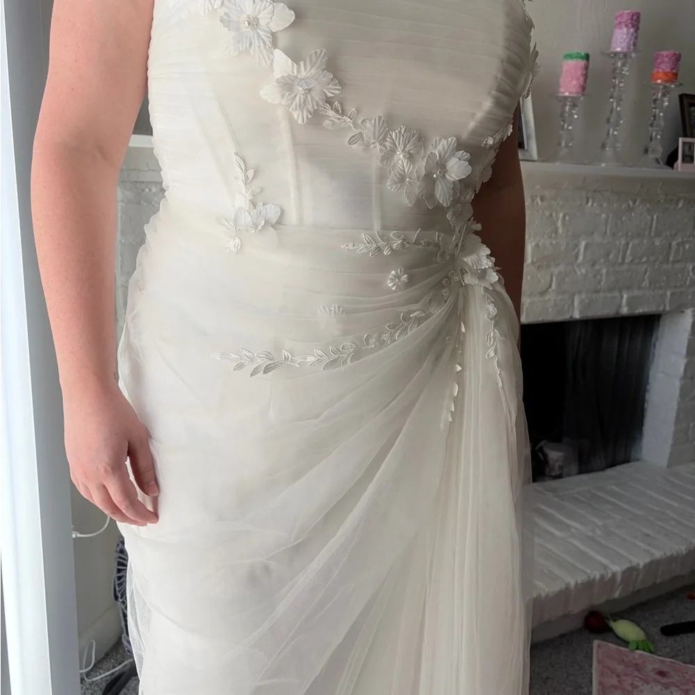 Wedding/Engagement/Elopement Dress - Picture 5 of 7